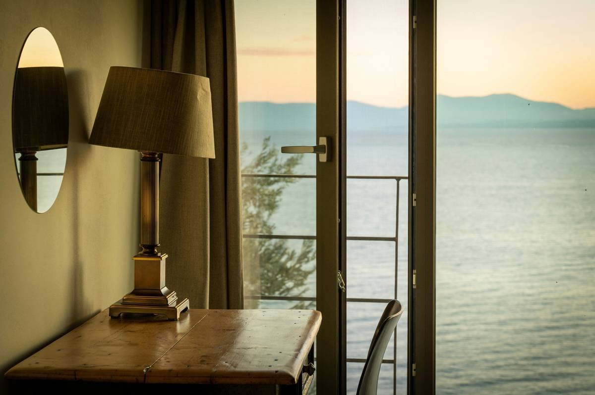 Coastal Style Bedroom Ideas That Actually Feel Like a Seaside Escape